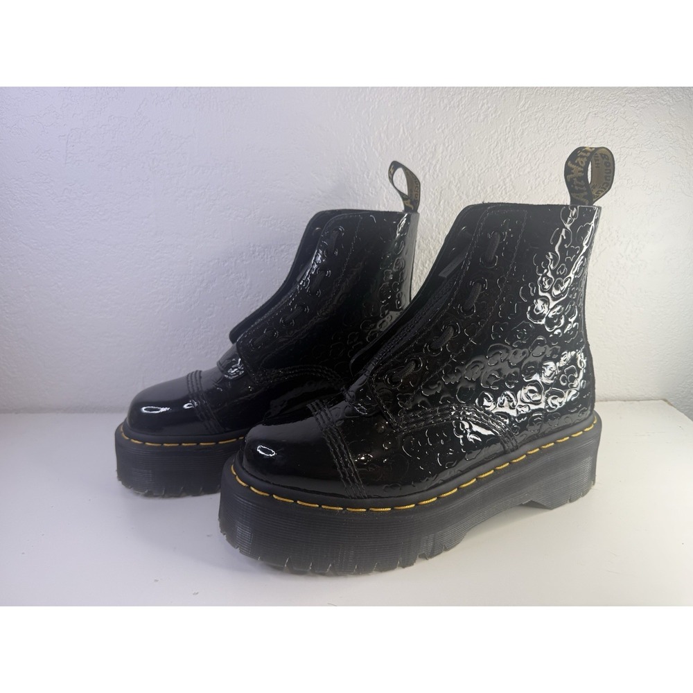 Doc Martin SINCLAIR LEOPARD EMBOSS PATENT LEATHER PLATFORM BOOTS. Size 6 L.